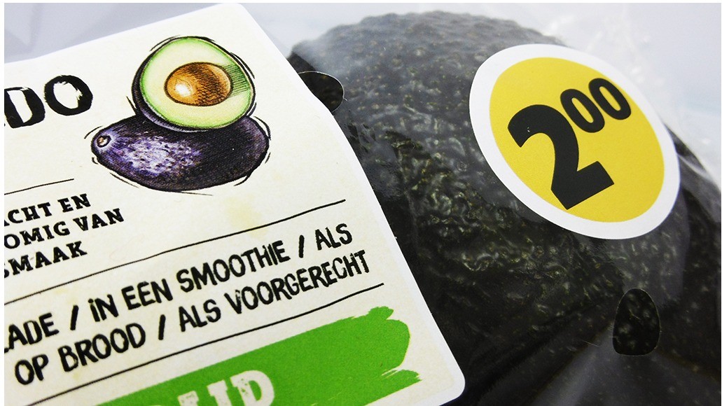 Unroll, press or blow off labels on your packaging