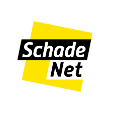 Logo van SchadeNet op gele achtergrond