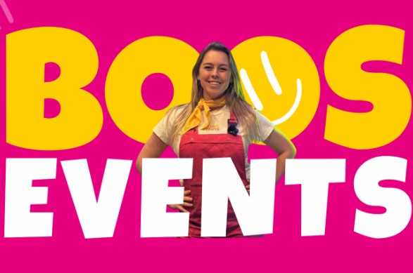 Vrouw voor kleurrijk logo van BOOS Events