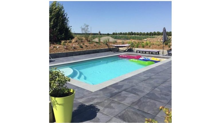 Terrasse en dalle minérale