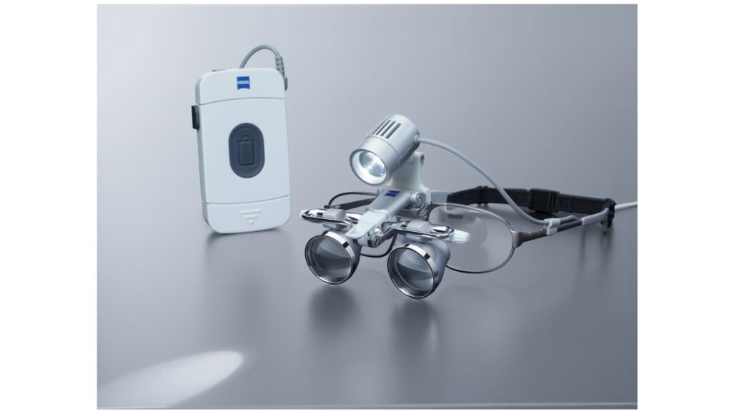 ZEISS EyeMag Light II