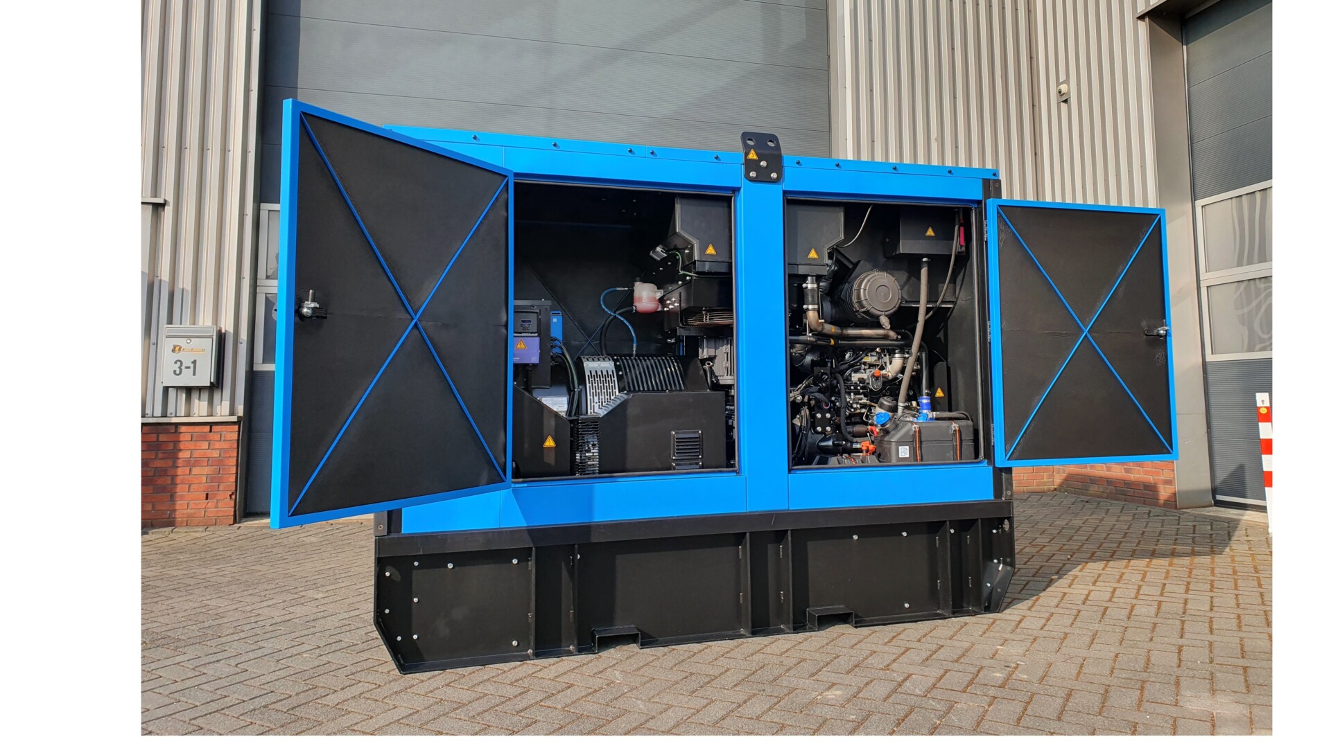 Hybride generatorset: 200 kVa (160 ekW), EU Stage V, 3,6 liter cillinder inhoud