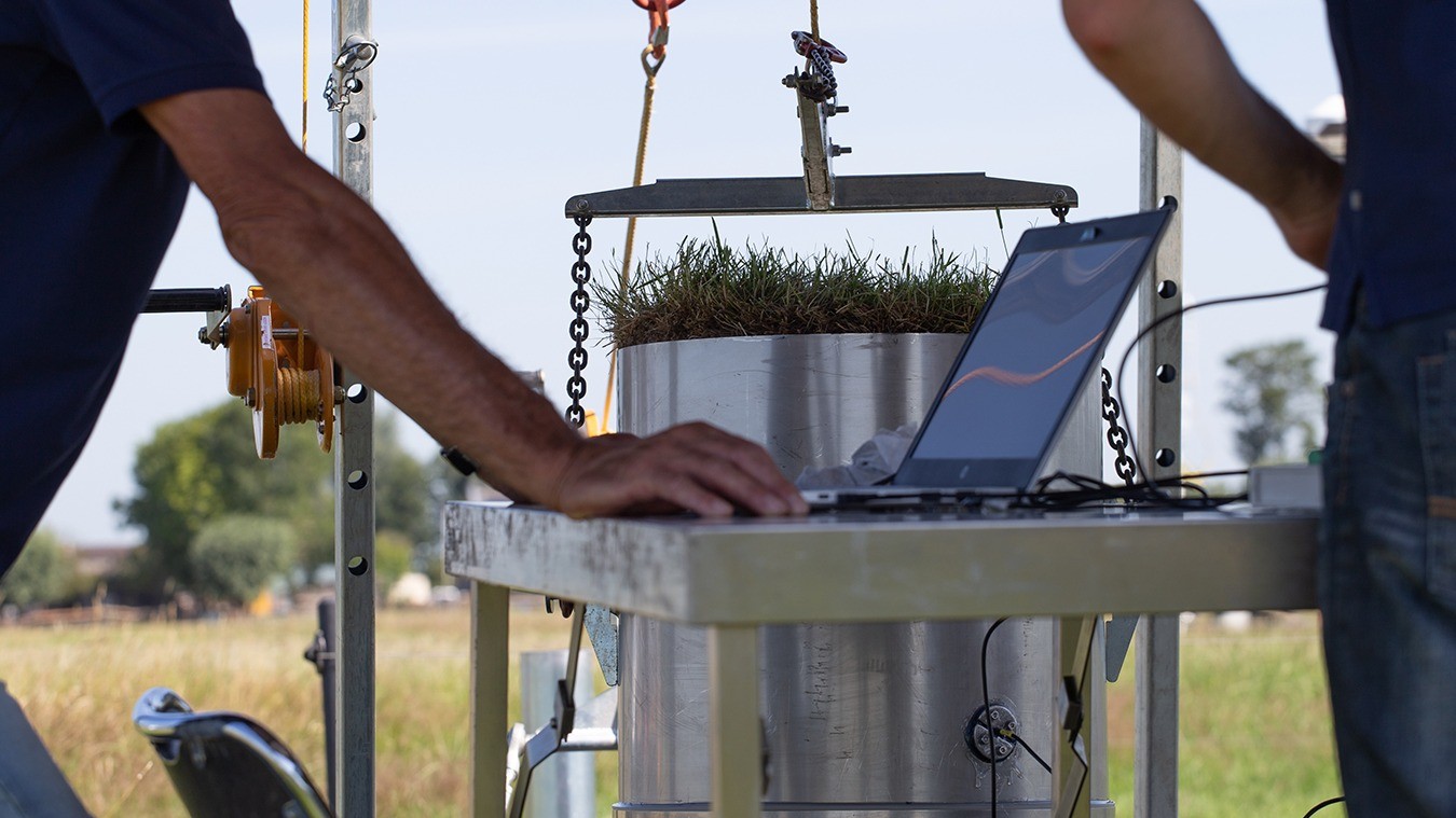 Lysimeter: measure evaporation