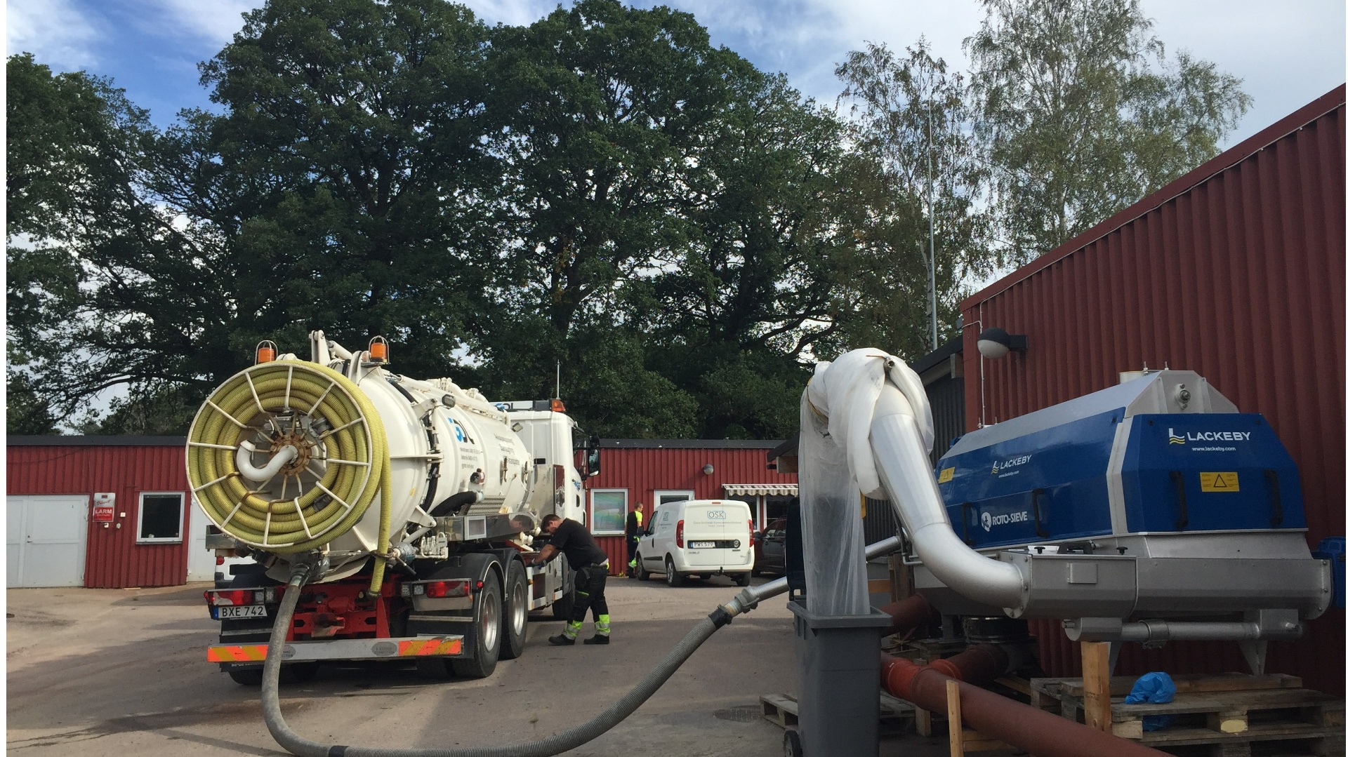 Ontvangstinstallatie voor septisch materiaal