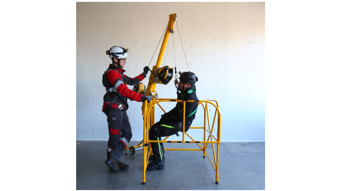 Xtirpa Davit Arm with Barrier