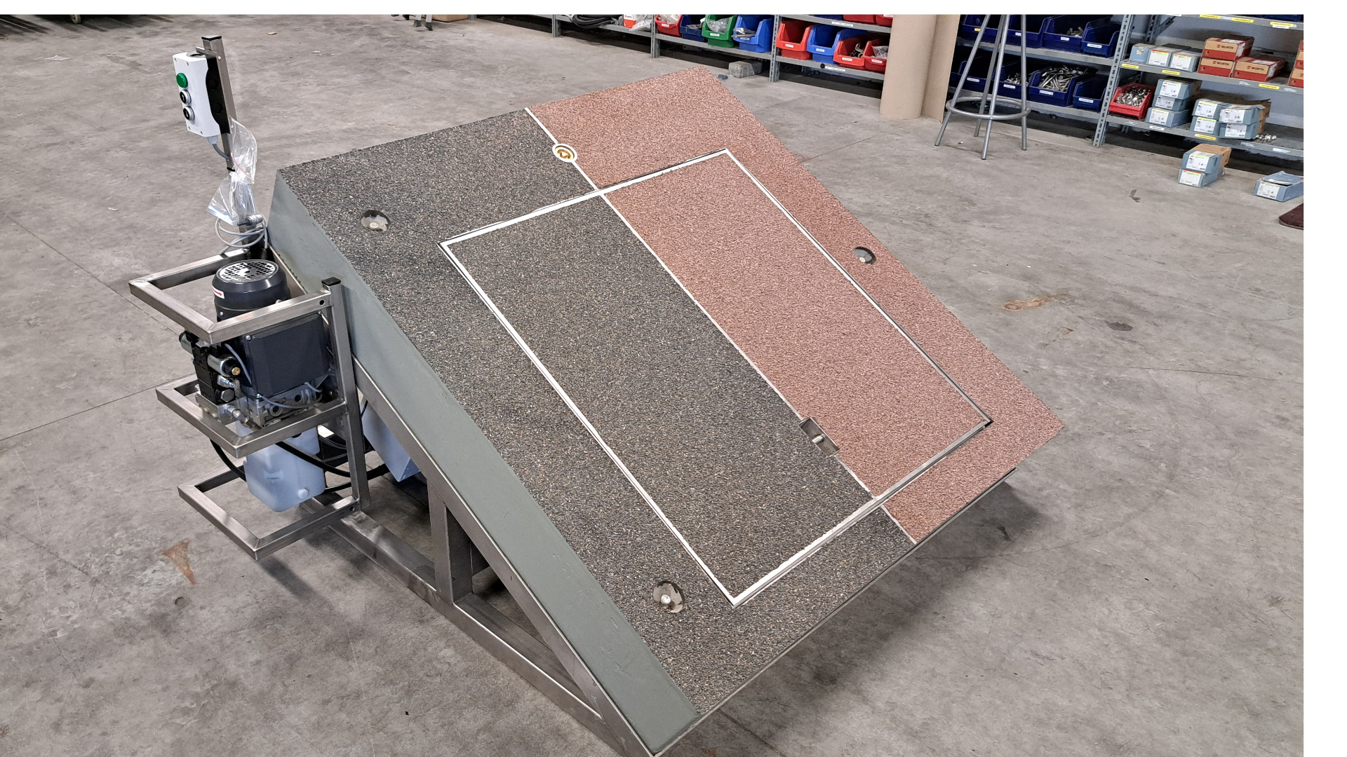 Hydraulisch bedienbaar luik