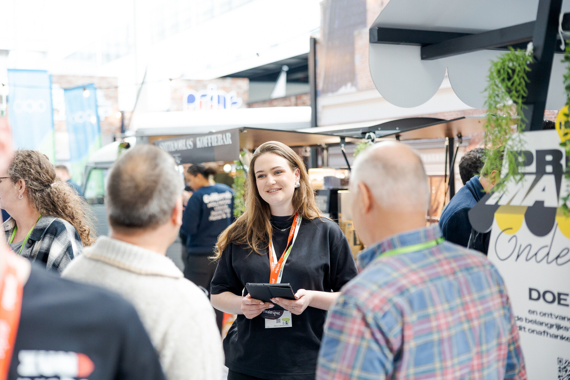 Face to face contact op vakbeurs Visualize Expo Probo stand