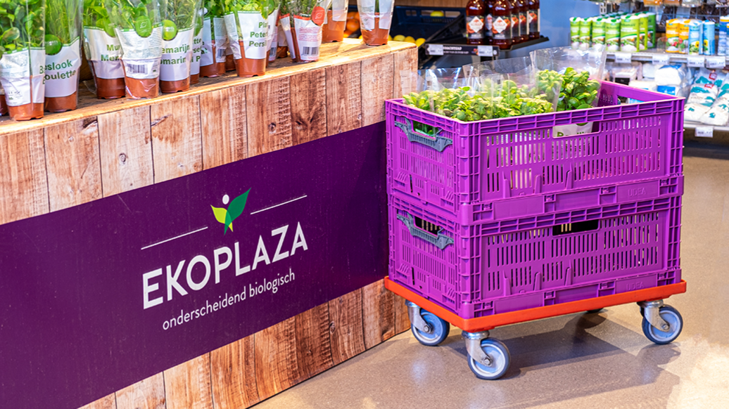 Sustainable folding crates for Udea