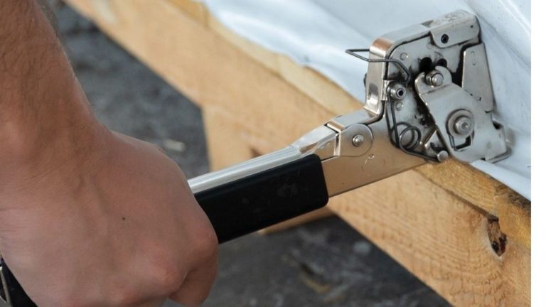 INDUSTRIAL GOODS PACKAGING MATERIAL