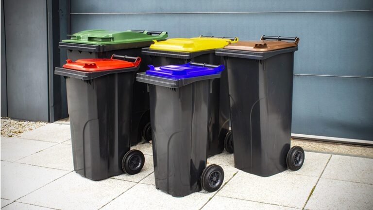 Conteneurs à déchets en plastique pour une gestion responsable des déchets