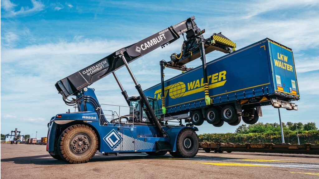 Camblift reachstackers