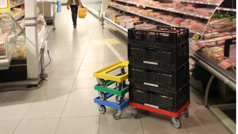 Chariots en plastique pour les bacs