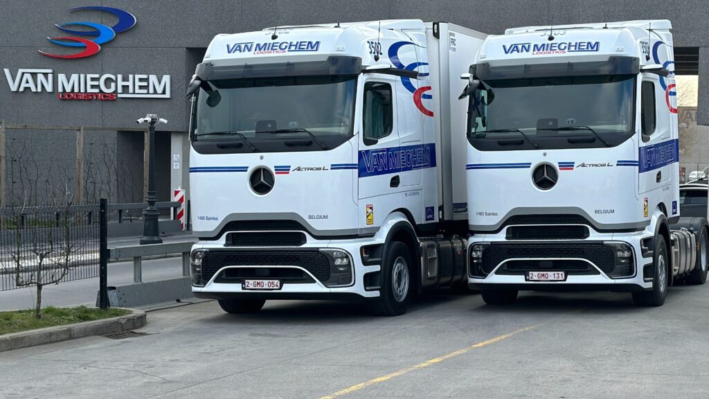 Our first Actros L with ProCabin!