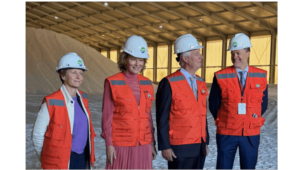 Le roi Philippe et la reine Mathilde visitent la plus grande structure Veldeman du Chili