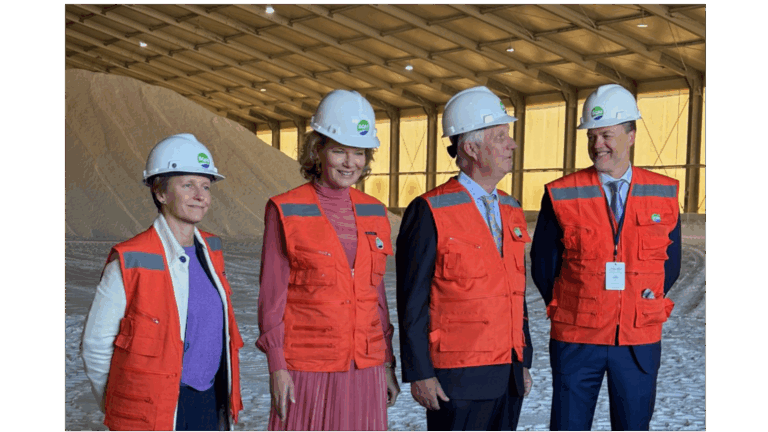 Le roi Philippe et la reine Mathilde visitent la plus grande structure Veldeman du Chili