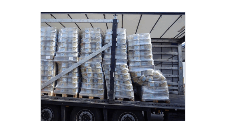 Ladingzekering van producten op pallets strenger