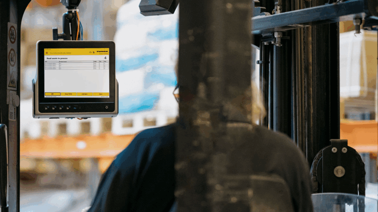 Kiezen tussen een RFID gate of een vorkheftruck met RFID. Wat zijn de criteria ?