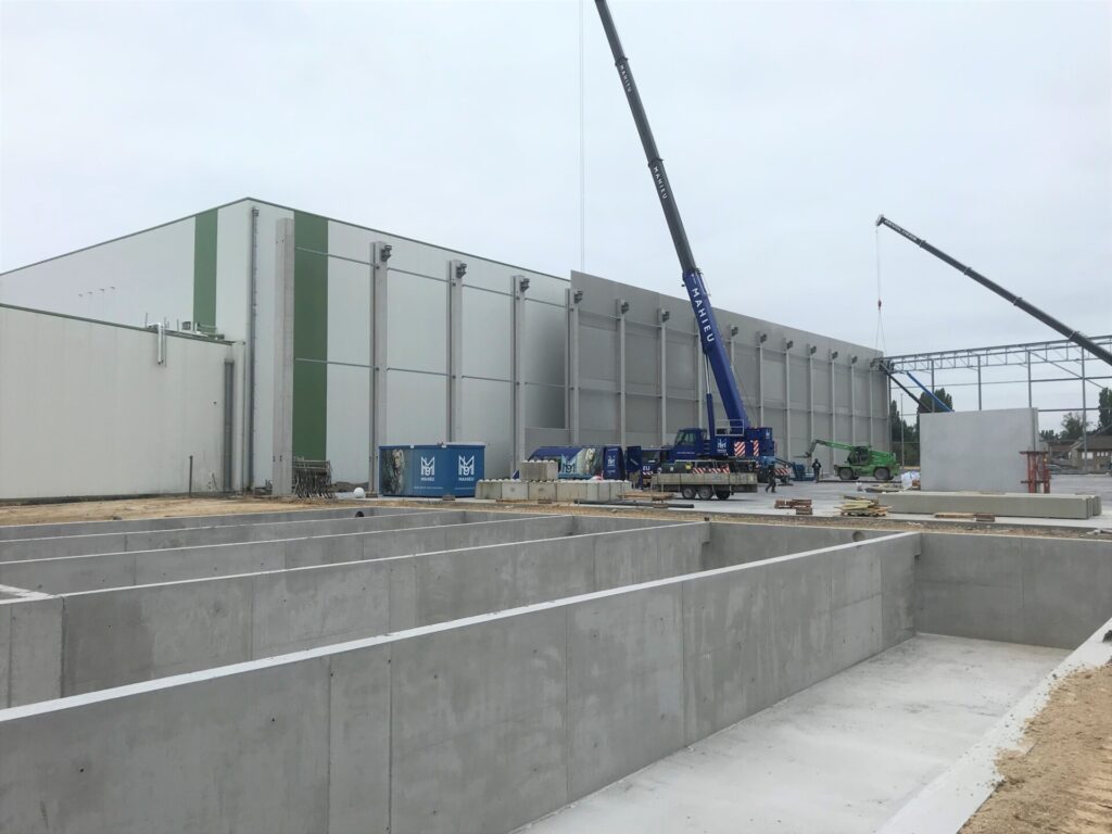 Industrial constructions – metal constructions + prefab concrete + basements