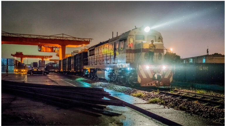 China Rail Service – A comparison of the different modes of transport in terms of processing, handling and documentation shows that the China Rail Service offers an equivalent alternative to transport by ship or aircraft.