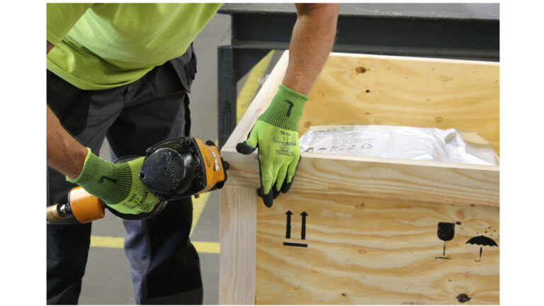 EMBALLAGE DE PRODUITS INDUSTRIELS