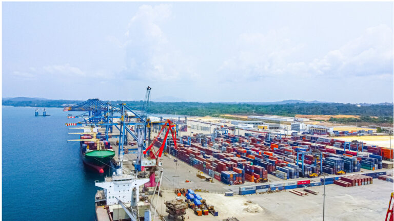 Terminal à Conteneurs