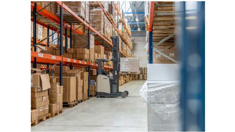 Warehousing: stockage & picking