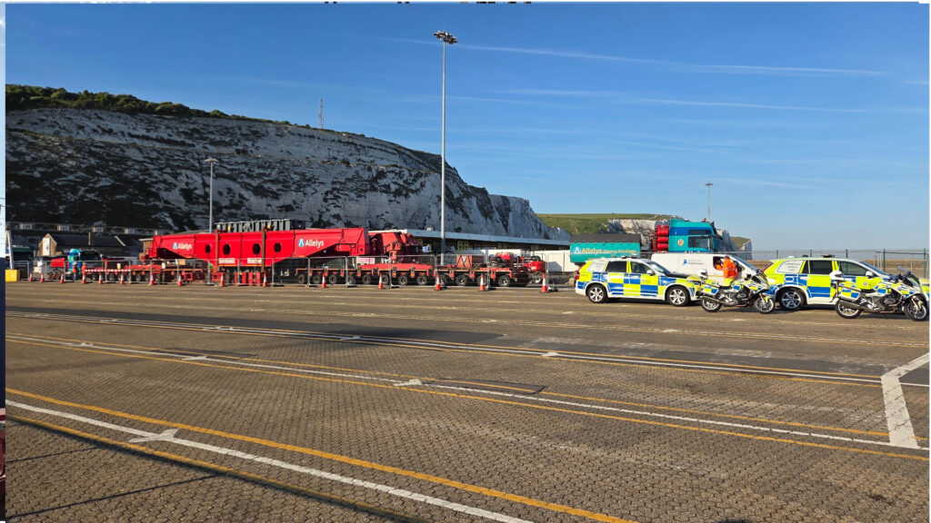 Heavy lift – Police escort service