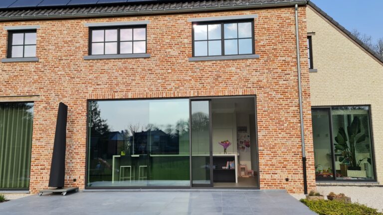 Eosol discrete vliegenramen