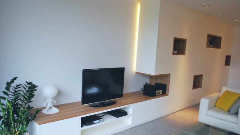 Opbergkasten met ingewerkte bureau