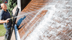 DAKREINIGING & ANTIMOSSERVICE