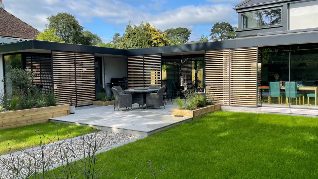 Verschuifbare louvrepanelen