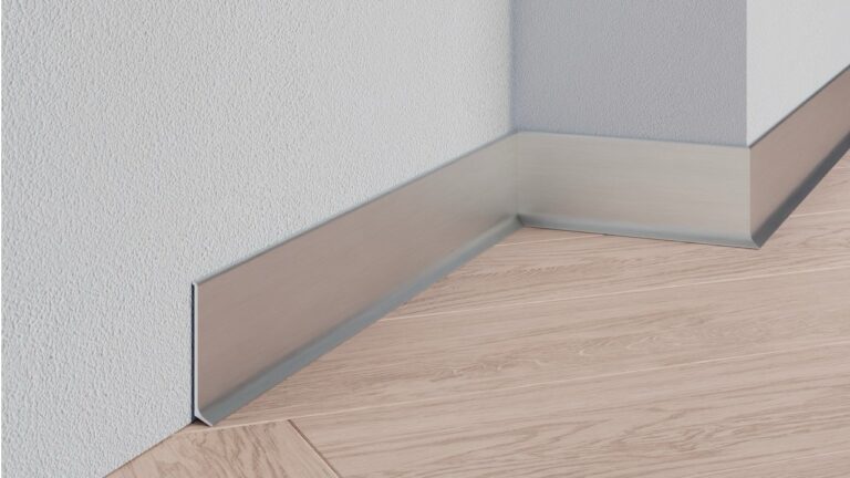 Breed aanbod aluminium plinten