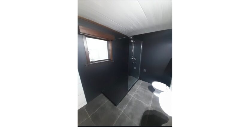 All Black (volledig zwart)