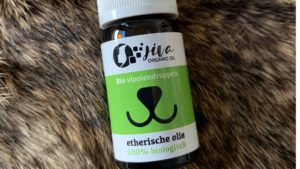 Biologische vlooien druppels hond