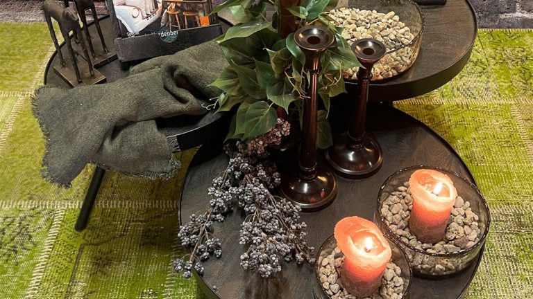 Side tables 3-leg black / 1270-1272