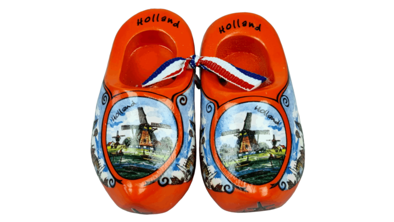 Houten Hollandse klompen bedrukt met een Hollandslandschap vol details