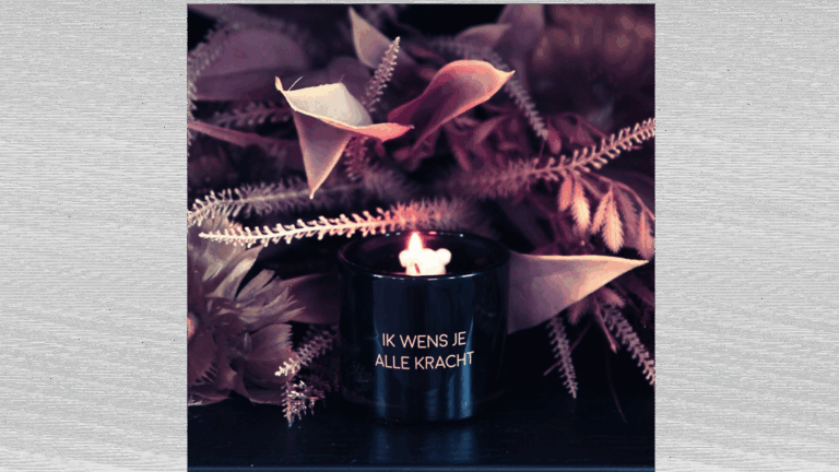 Soy candle with bear