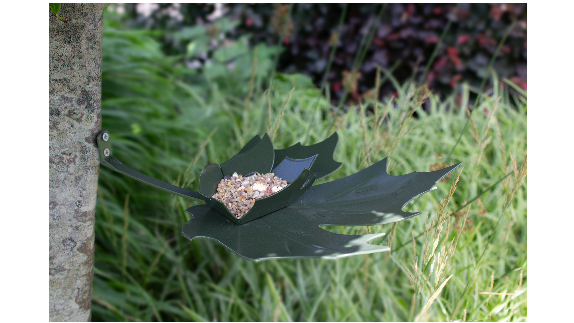 Leaf Me bird feeding dish – green