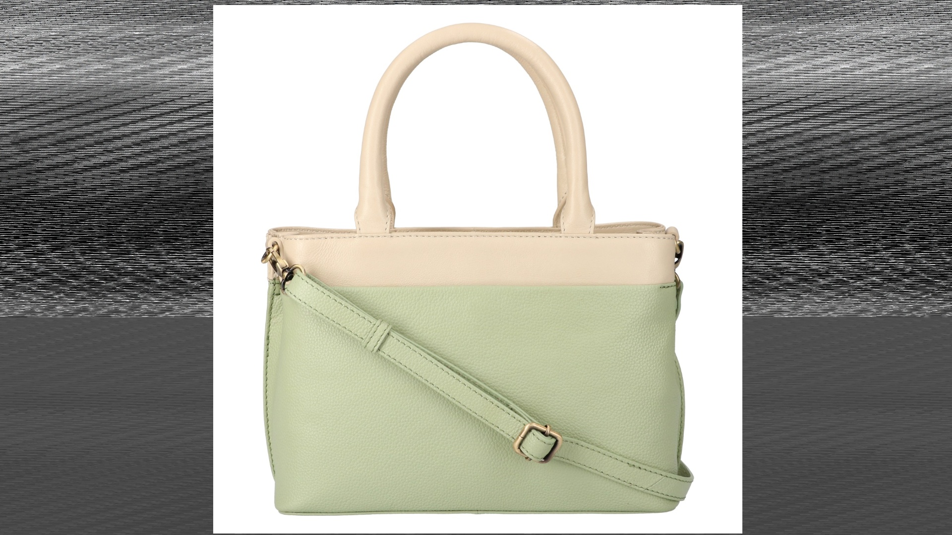 ladies and laptopbags with hugh discounts