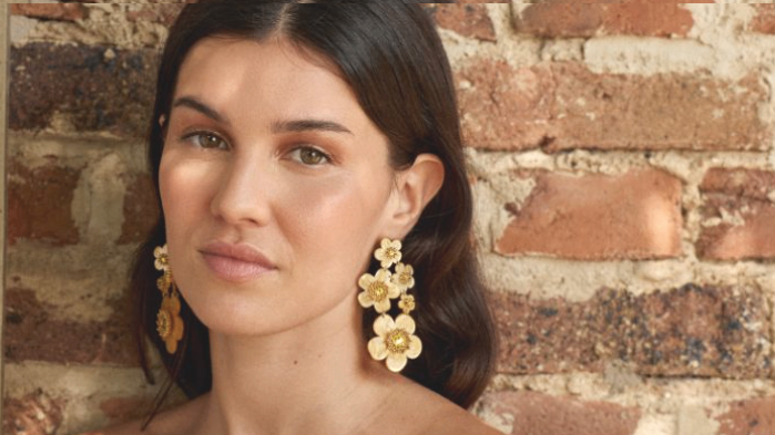 Franck Herval is a french brand with a fine made collection in 18K gilded gold . more complet themes with earrings, rings, bracelets and necklesses.