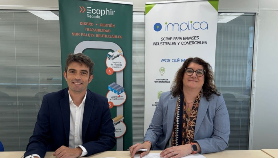 ECOPHIR Y EL SCRAP IMPLICA firman un acuerdo de colaboración para impulsar la circularidad de los palets a través de un sistema de devolución y retorno SDR