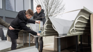 Prototype mestschuifsysteem studenten HAN zorgt voor hogere emmissiereductie