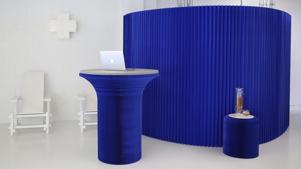 cantilever table