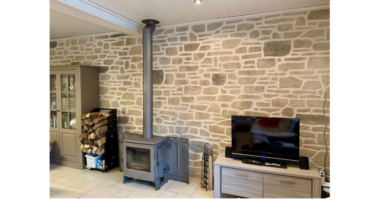 Enduit à la chaux imitation pierre – décoration intérieure