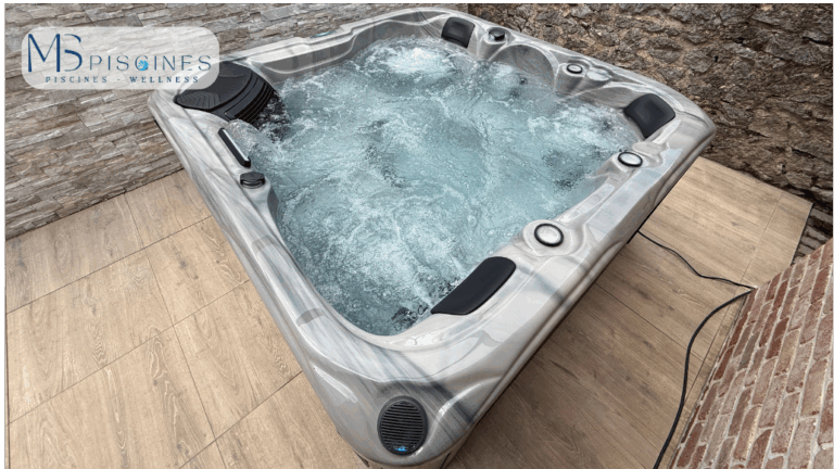 Spa Roca Proto Light editions 5 personnes