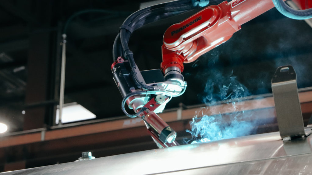 Correction en temps réel de la forme du cordon sur des jeux irréguliers