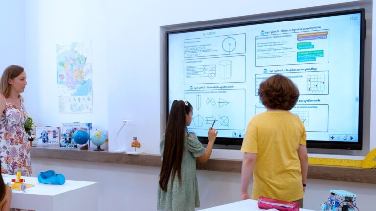 Ecrans Numériques Interactifs