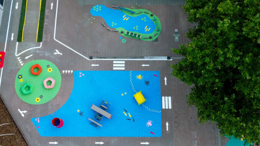 Peinture de base durable & pochoirs