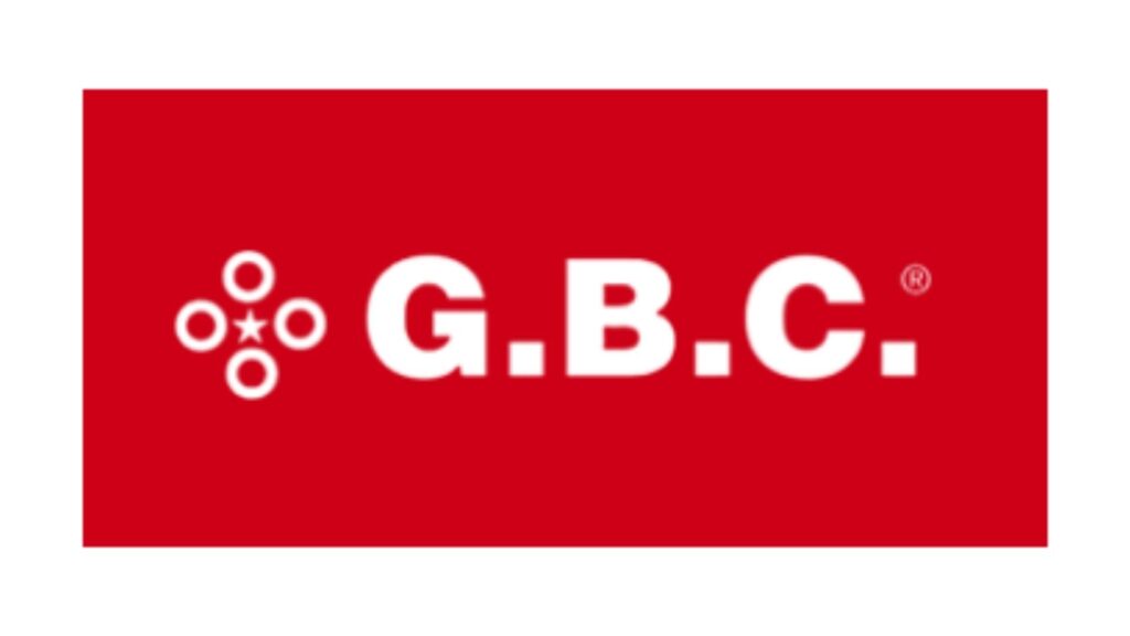 G.B.C.-logo in wit op rode achtergrond