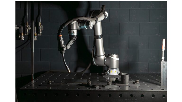 Intelligent lassen met de WeldIQ Lascobot